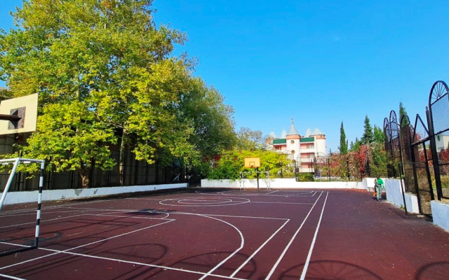 спортплощадка